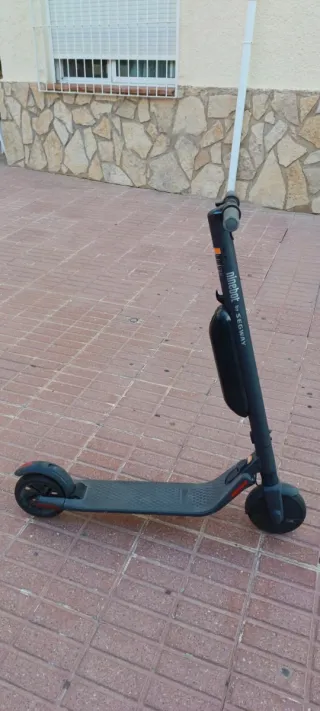 Patinete Eléctrico Segway Ninebot ES4