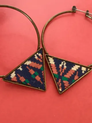 Pendientes Aro Triángulo Étnico