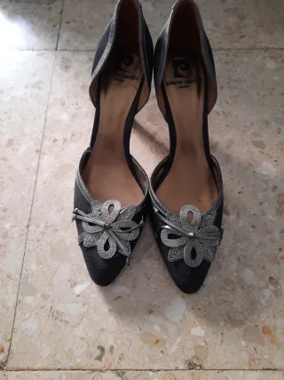 Zapatos Pierre Cardin Negros y Plateados