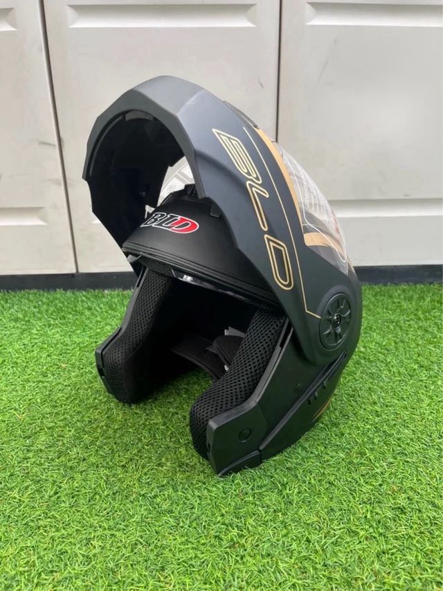 Casco Moto Modular BLD Negro y Dorado