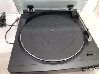 Giradischi Aiwa PX-E850E con preamplificatore