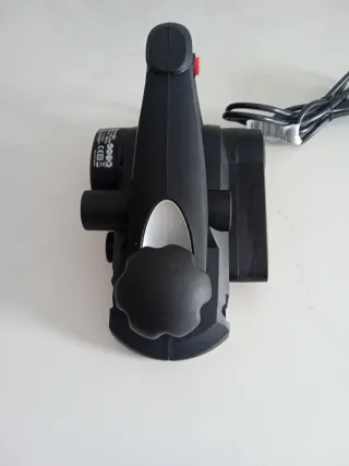 Cepillo Eléctrico para madera 600W.