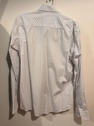 Camisa KST blanca y azul a estrenar.