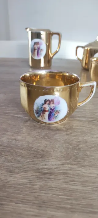 Juego de café antiguo dorado