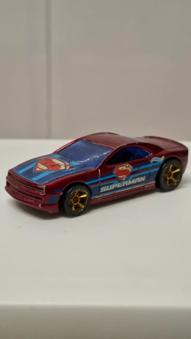 Hot Wheels D Muscle Tone Superman