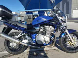 Suzuki Bandit 600 Azul