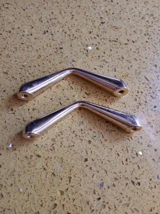 Tiradores para cajones y puertas