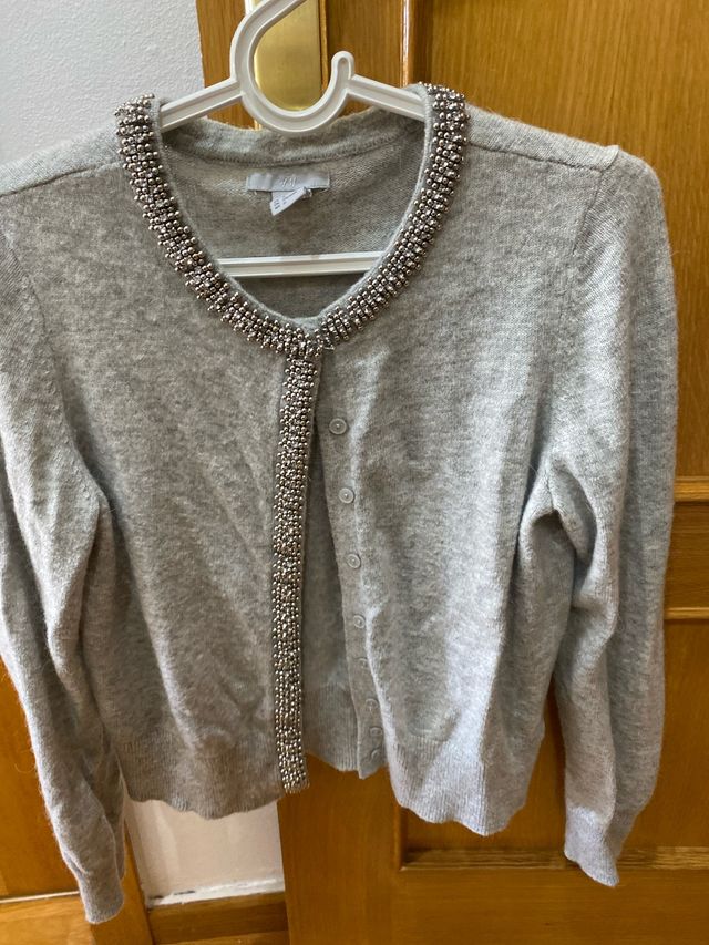 Chaqueta H&M gris con pedrería Talla S