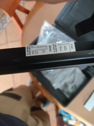 Clavadora Grapadora Neumática Truper 1/4