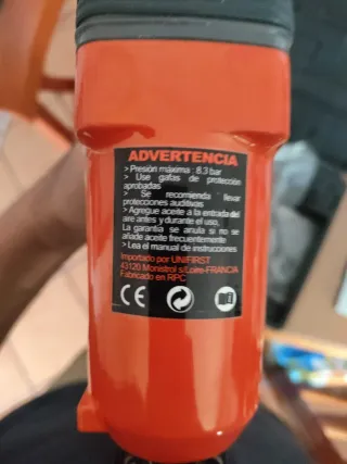 Clavadora Grapadora Neumática Truper 1/4