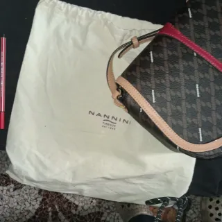 Borsa tracolla Nannini monogram marrone