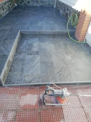 Alicatados de piedra natural,y solados