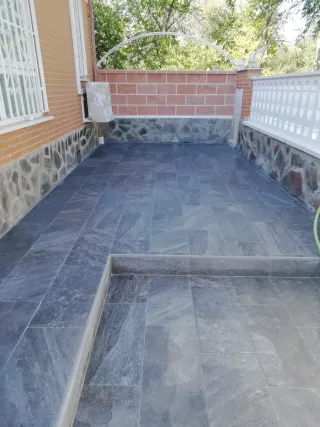 Alicatados de piedra natural,y solados