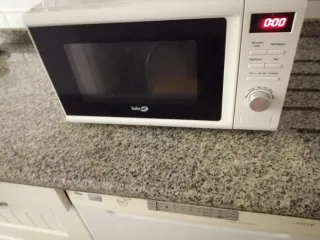 Microondas blanco Salvad