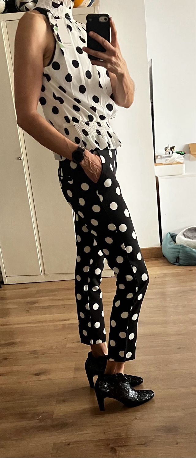 Conjunto Minueto: Chaqueta y Top Lunares