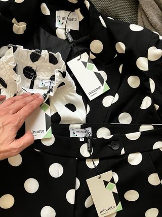 Conjunto Minueto: Chaqueta y Top Lunares