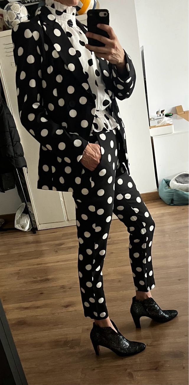 Conjunto Minueto: Chaqueta y Top Lunares