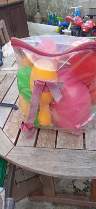 Borsa trasparente con giochi per bambini