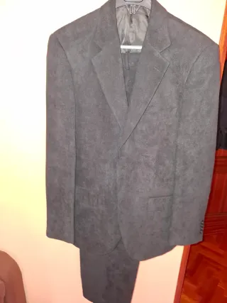 Traje de caballero negro