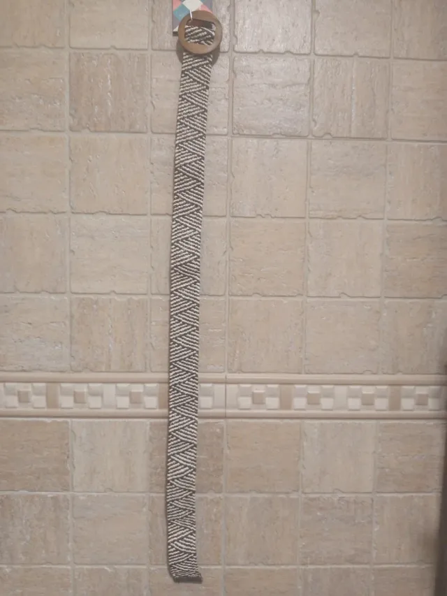 Cinturón ajustable/elástico con hebilla de madera