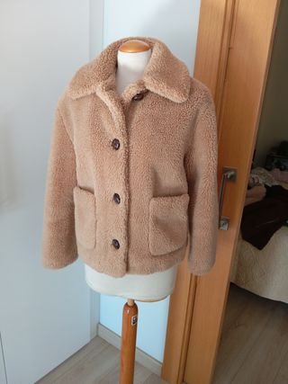 Chaqueta borrego beige Talla XS Zara