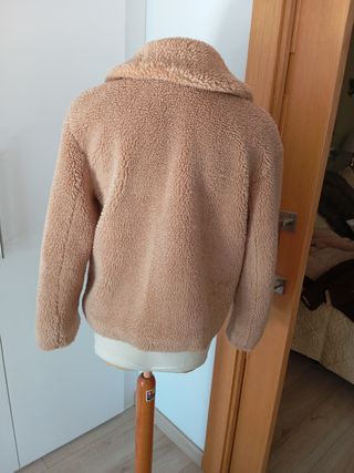 Chaqueta borrego beige Talla XS Zara