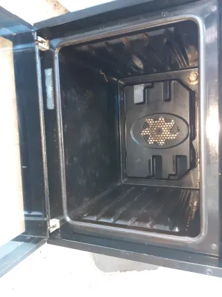 Horno eléctrico Beko OIE 22100 X