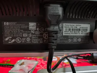 Monitor HP Negro y Plateado