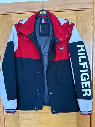 Cazadora de Tommy Hilfiger