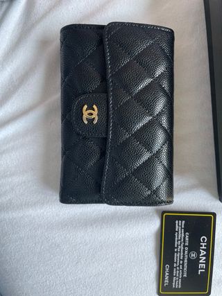 Monedero Chanel negro acolchado