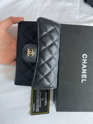 Monedero Chanel negro acolchado