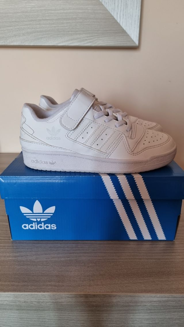 Scarpe Adidas Bambino Taglia 31