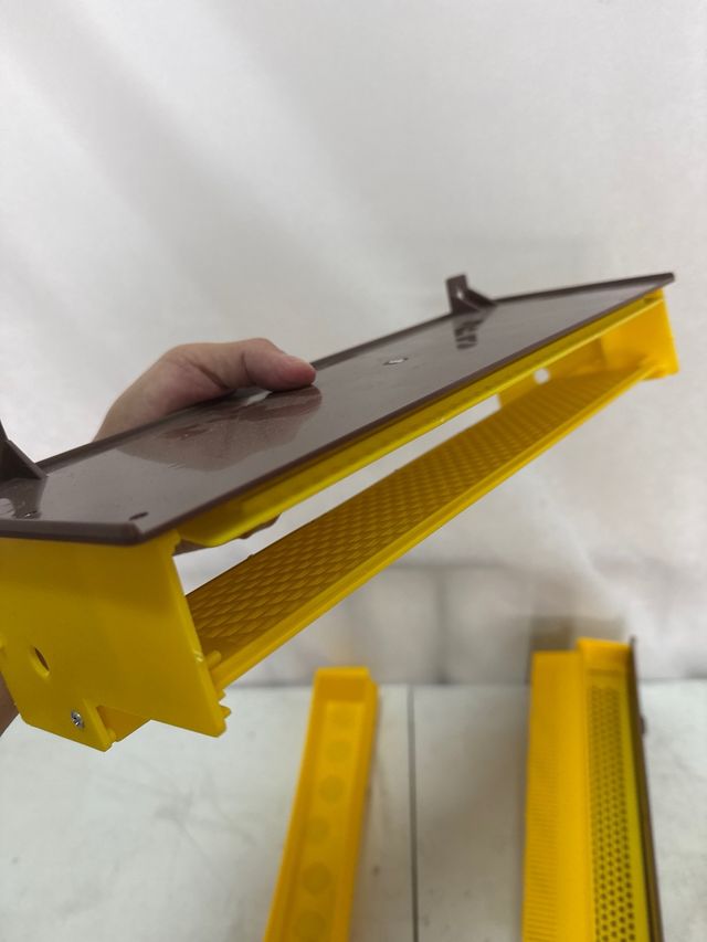 Colector de Polen Abejas Entrada T