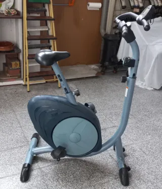 Bicicleta Estática Gris