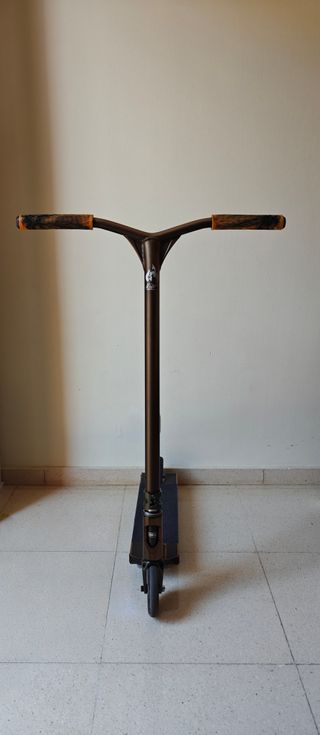 Patinete profesional freestyle Scooter NKD trucos