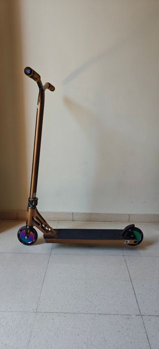 Patinete profesional freestyle Scooter NKD trucos