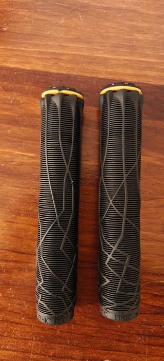 Patinete profesional freestyle Scooter NKD trucos