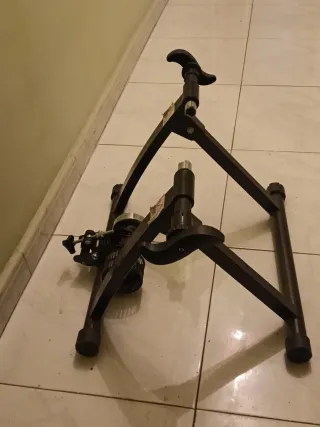 Rodillo Ciclismo Bkool