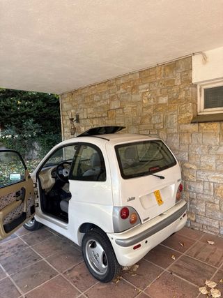 Ciclomotor Coche Blanco