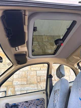 Ciclomotor Coche Blanco