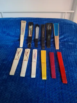 12 ABANICOS SURTIDOS