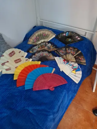 12 ABANICOS SURTIDOS