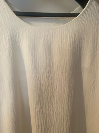 Blusa blanca sin mangas