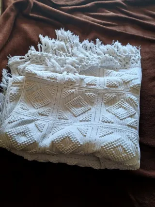 Colcha ganchillo hecha a mano