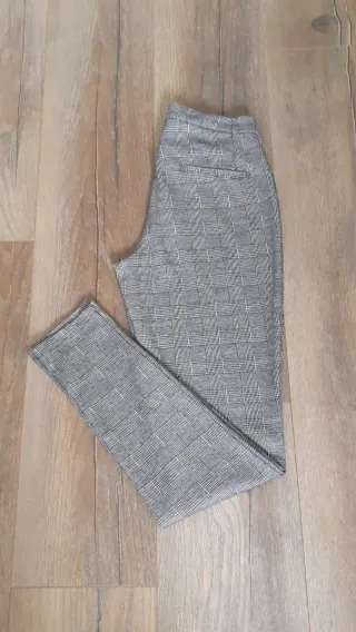 Pantalón de cuadros Mango gris