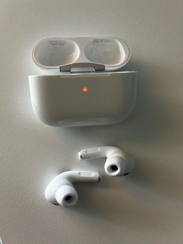 Airpods 1ª Gen Apple Blancos