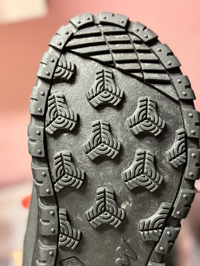 Botas de nieve negras y rojas UNISEX