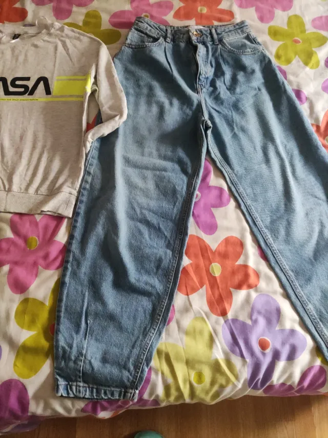 Conjunto Sudadera NASA y Pantalón Vaquero Talla S
