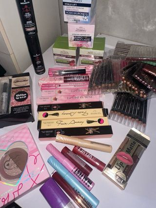 Set Make-up Donna + Stitch Omaggio