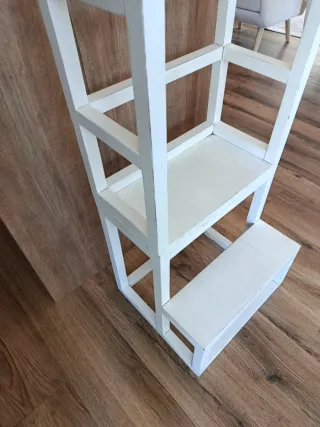 Torre Montessori convertibile in tavolino